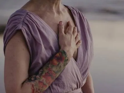 The Golden Thread - A Guided Heart-Womb Reconnection Journey