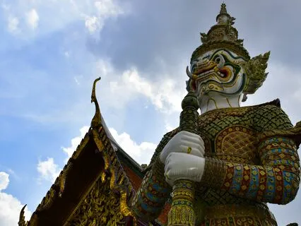 The Guardians Of The World: Hiri And Ottappa