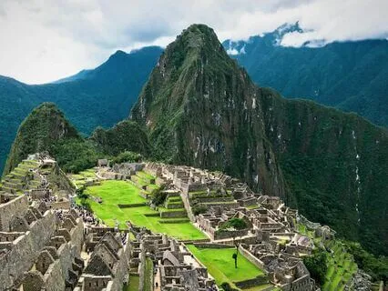 The Hidden Treasures: A Bedtime Journey With Rumi