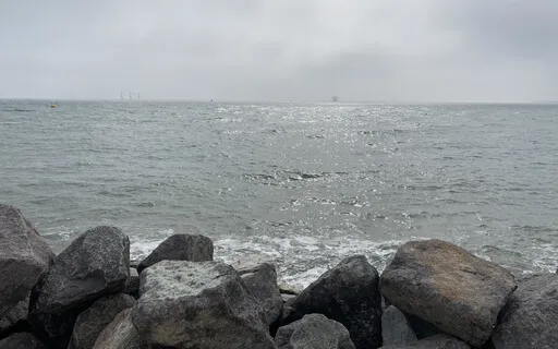 The Lull Of The Sea: Portsmouth Rocks