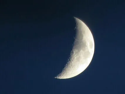 The Moon Shifts: Ambient Guitar