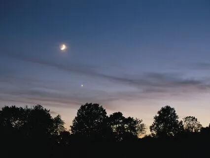 The Moon & Venus Tuning Forks with Alpha Waves