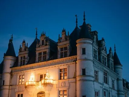 The Moonlit Chateau: A Story For Sleep