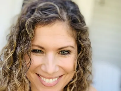 The Old Soul's Guidebook With Ainslie MacLeod