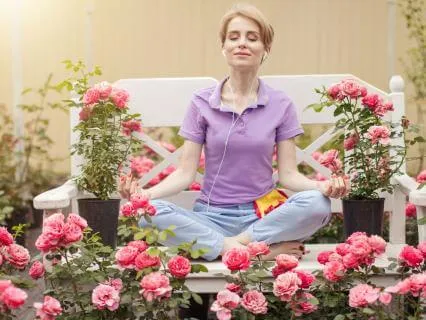 The Priestess Lineage Of The Rose Transmission