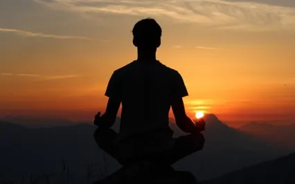 The Pros And Cons Of An Online Meditation Retreat