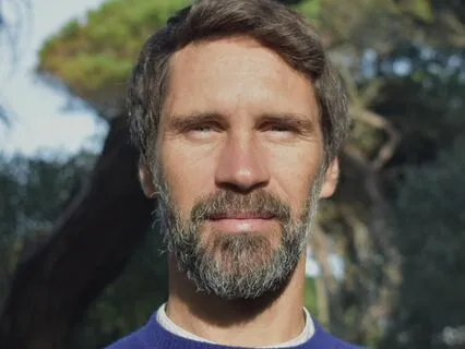 The Shrine  -A Commentary-