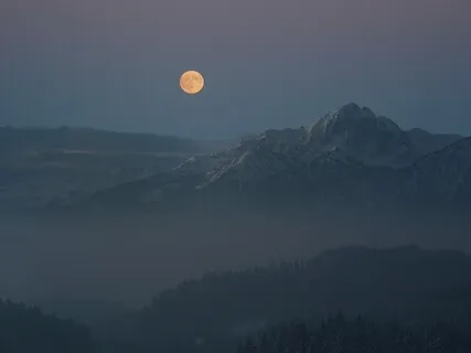 The Sound Of Infinity [Calming Music For Healing, Meditation & Sleeping]