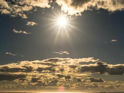 The Sun Rises: Peaceful Nature Serenity