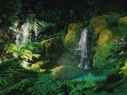 The Waterfall Of Love: Affirmations For Attracting Love 