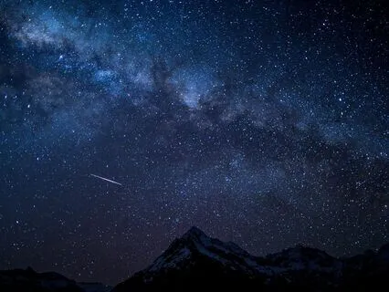 Theta Dreams: 5 Hz Deep Sleep