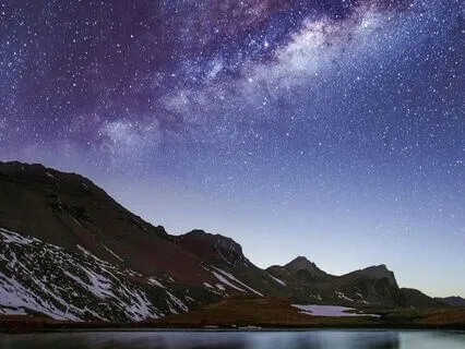 Theta Sleep – 7 Hz Binaural Flow