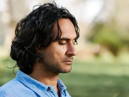 Thought Observation For Men: Watching Without Getting Lost