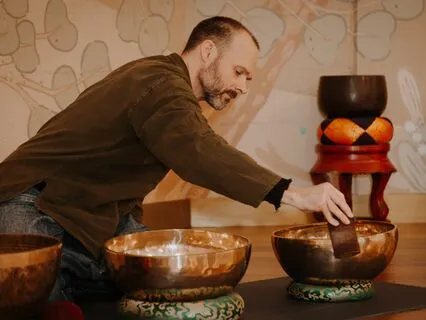 Tibetan Singing Bowls In Bb