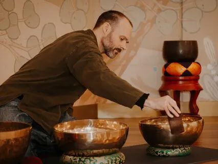 Tibetan Singing Bowls In F
