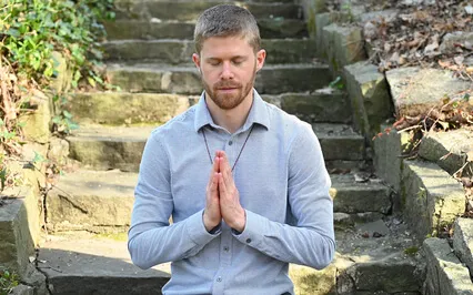 Time Machine - Travel To The Future And Draw It To You