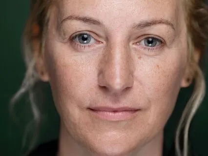 Tired Eyes: Somatic Therapy Tools For Healing Hypervigilance