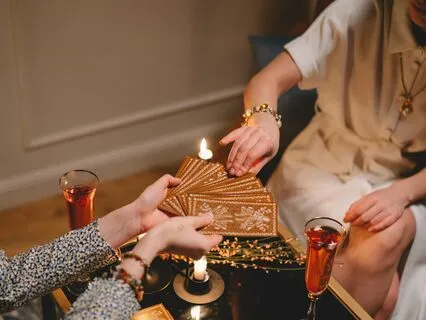 Today’s Message- Tarot Reveal