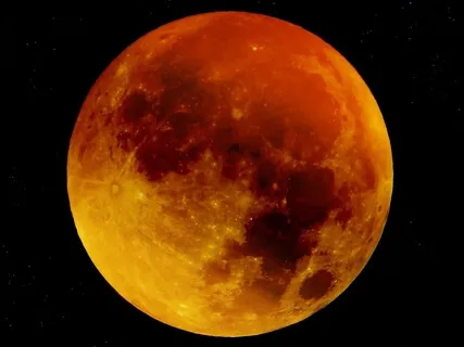 Total Lunar Eclipse: Goddess Nyx