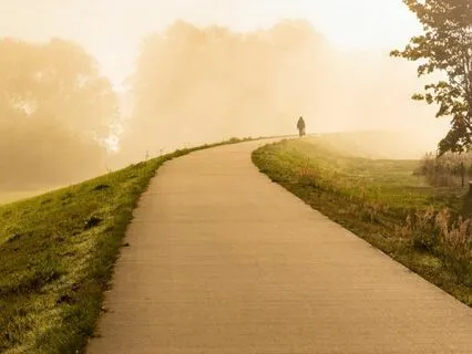 Towards The Light: An Advent Journey - Day 8 Straight Path