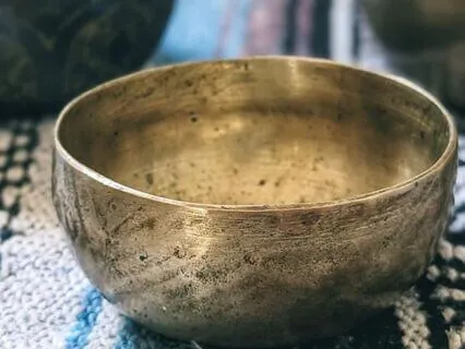 Tranquil Echoes: Relaxing Singing Bowl Tones