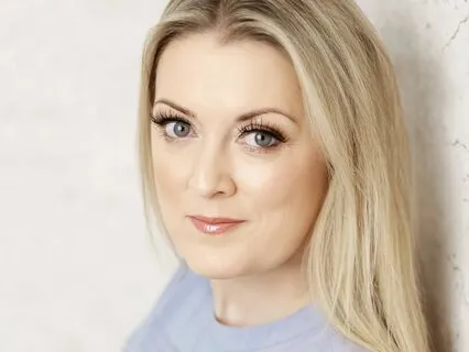 Transform Negative Narratives: From Criticism To Courage