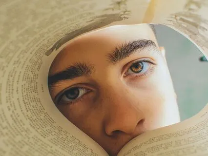 Transform Your Story: Oracle Reading On Surrender & Change