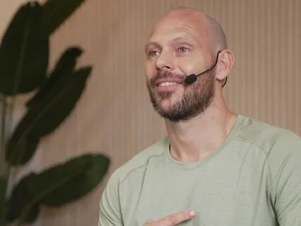 Travel Companion: Walking Away Your Travel Stress