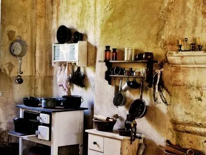 Tuscan Kitchen Morning – A Summer Soundscape