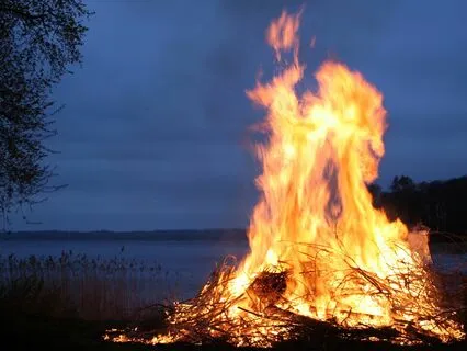 Two Of Wands - Tarot Active Imagination