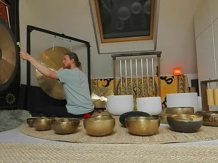 Unblock The Sacral Chakra - Gong Bath With Floating Creek