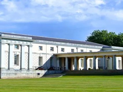 Uncertainty And Change At University - 10-Minute Meditation