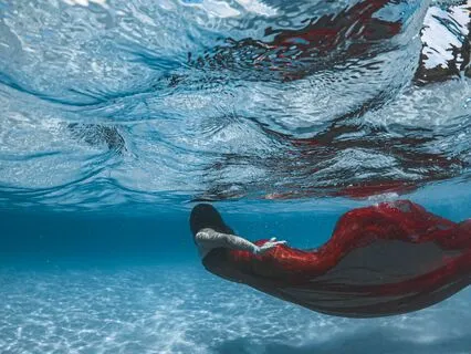 Under water meditation, Whale sounds healing.