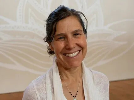 Uniting Ancient Wisdom And Modern Science W/ Holly Copeland