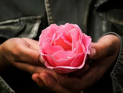 Unmasking Your Truth – Embracing The Hidden Parts Of You