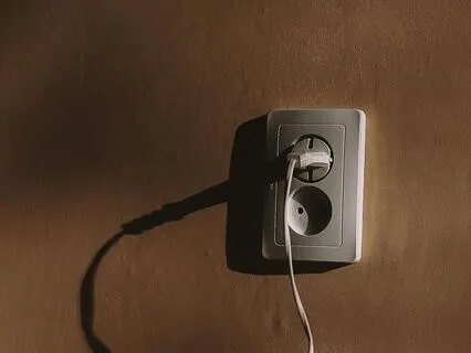 Unplug From What’s Draining You – 10 Minute Reset