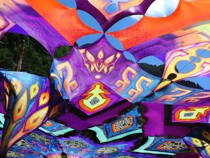 Upbeat Kalimba Journey With Guitar And Synths For Creativity