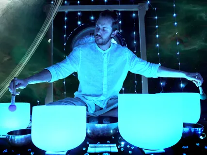 Uranus Inspired Binaural Sound Bath 