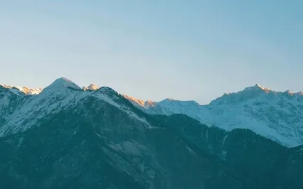 Vanity And Pretentiousness Blocks One From Observing Oneself