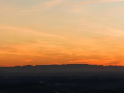 Velvet Dreamscape: Ambient Music & Binaural Beats for Sleep