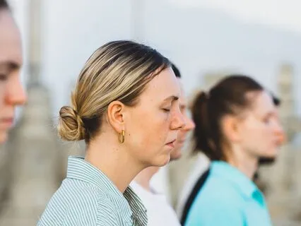 Vibrational Healing: Om Chanting And Bhramari Pranayama