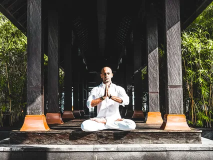 Vipassana Meditation: Day 1 - Evening Guided Meditation