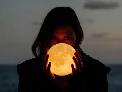 Virgo Full Worm Moon · March 2026 · Release Doubt And Reset