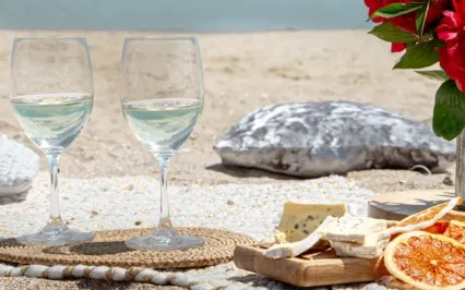 Visualize A Romantic Picnic Date With The Man Of Your Dreams