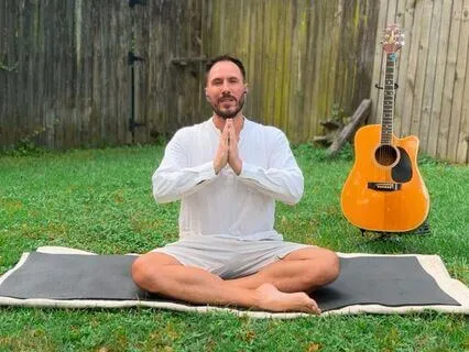 Wahe Guru Wahe Jio - Kundalini Chant for Awakening Your Aura