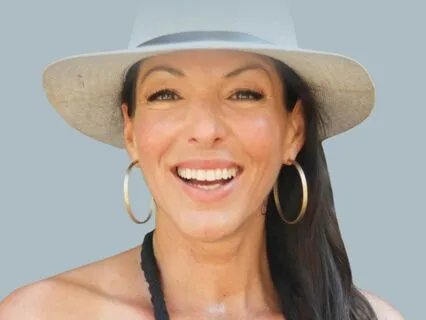 Wake up with Nikki Confident Day 6