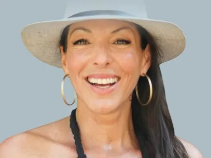 Wake up with Nikki Confident Day 8