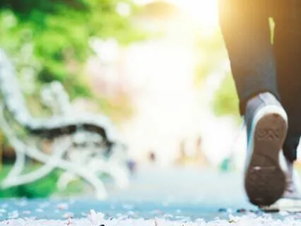 Walking Meditation : Walking Mindfully In The Present