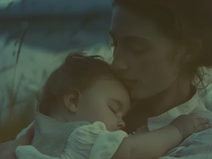 Warm Cuddle Of White Noise (Baby's Bedtime)