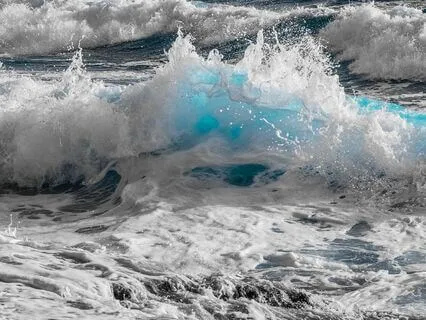 Waves Of Enlightenment: Wisdom Of Buddha, Lao Tzu.